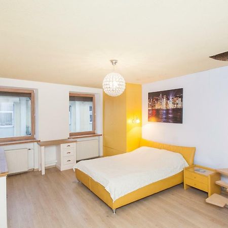 Apartment With Jacuzzi In Old Town Kaunas Exterior photo